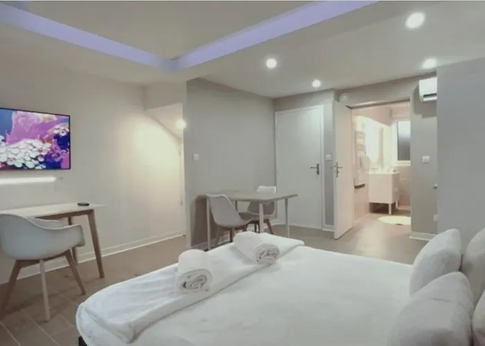 Les Fontaines D'o * Castelnau-dʼEstrétefonds